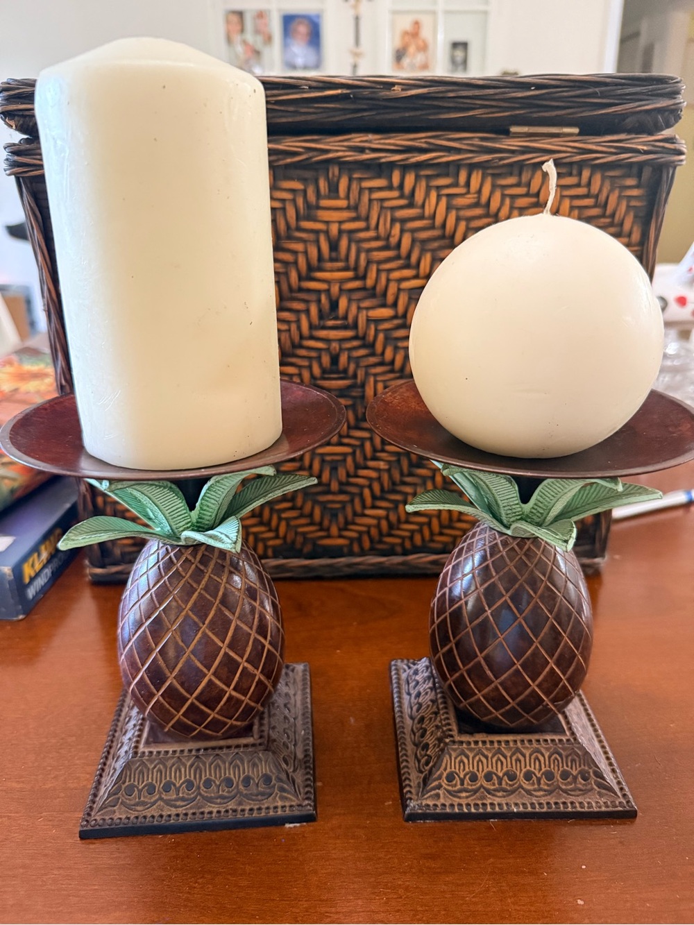 Pineapple Candle Stick Holder
Bronzed Metal Twos Company 2